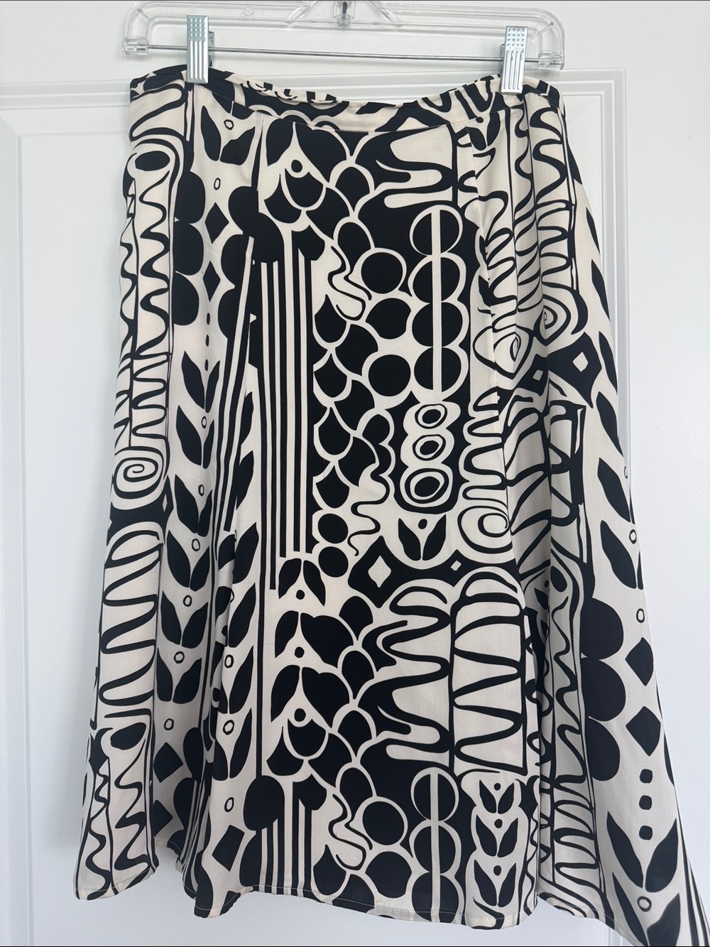 Vintage Valerie Stevens Black and Cream silk Abstract Print Skirt